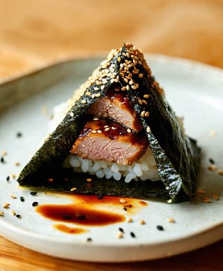 B5. Onigiri pork