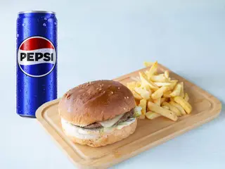 Burger, pomfrit i Pepsi