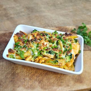 Frytki z kurczakiem i brokułami (330 g)