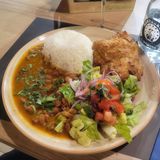 Arroz Con Menestra Y Ternera