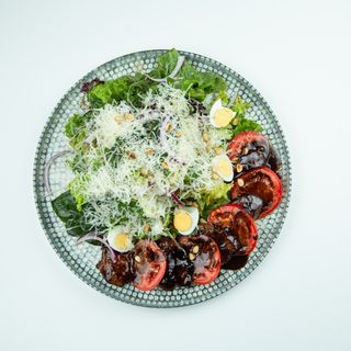 Теплый салат с кониной (385г)