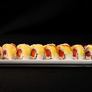 7A.- Rolls De Mango, maduixa i formatge philadelphia