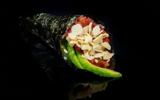 Temaki plus tonno
