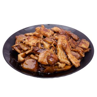 36A. Задушени картофи в сос със свинско (800гр)