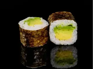 Maki z awokado 8 szt. (115g)