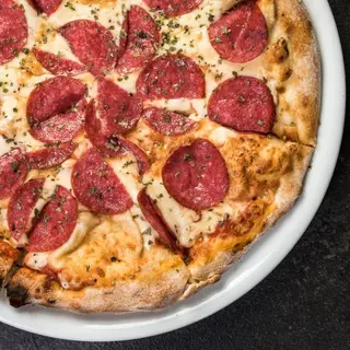 Pizza De Salami (28 Cm.)
