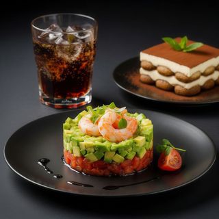 Tartar de aguacate + Refresco + Tiramisú