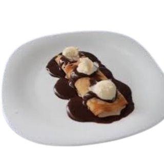 Crepe De Chocolate Caliente Con Helado