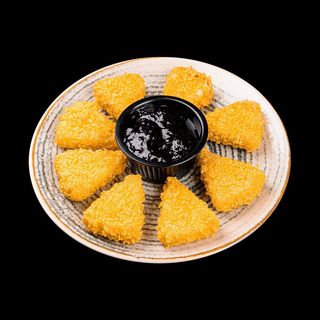 Хрупкави топени сиренца със сладко от боровинки (210г)