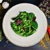 Salată verde cu broccoli