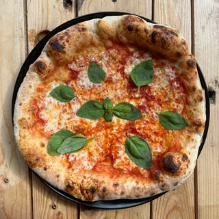 Pizza Margherita (ok. 32 cm, wegetariańska)