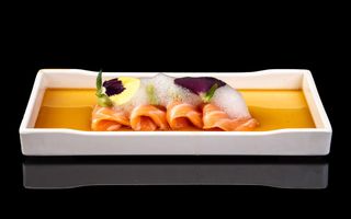 270 Salmon carpaccio