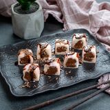 Քաղցր ռոլլ շոկոլադապատ