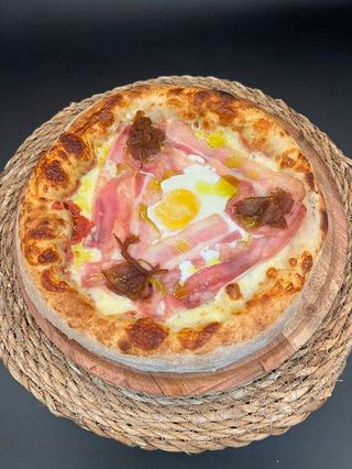 Pizza Rock & Reus (32 Cm.)