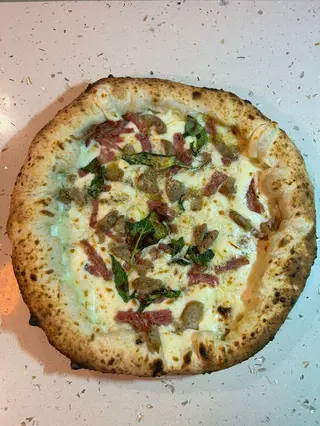 Pizza Sofia