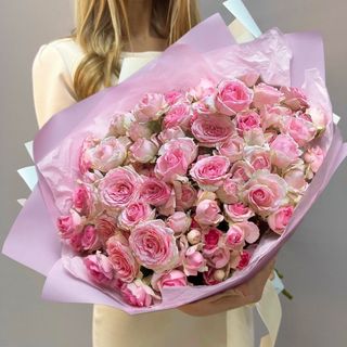 Букет із 25 кущових троянд Гуд Муд