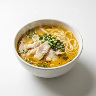 Mixian De Pescado Estilo Golden