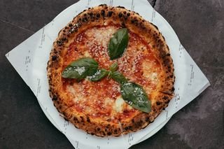 Піца маргарита (450g)