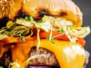 Black Angus Supreme Burger