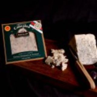 Cuña D.O.P. Cabrales ( 350 Grs.) (10004)