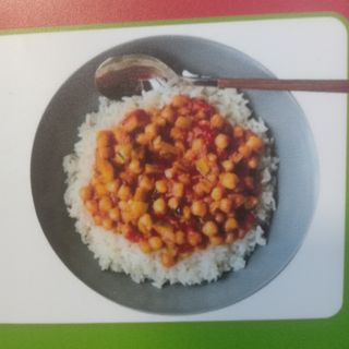 Platos de arroz con garbanzos 