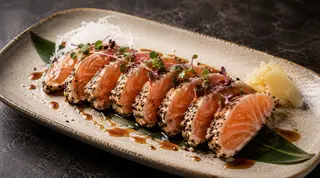 Tataki sake sesamo