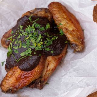 Курячі крильця в соусі барбекю