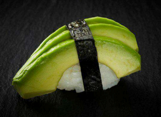 Nigiri De Aguacate