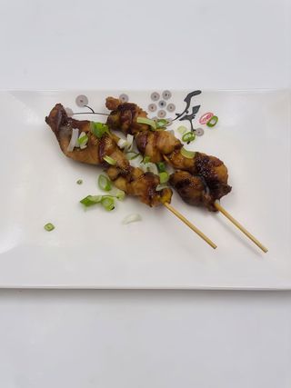 57. Yakitori De Pollastre (3 Uds.)