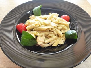 Polo pesto pasta