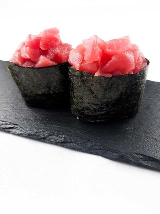 5.Gunkan z tuńczykiem 2szt.