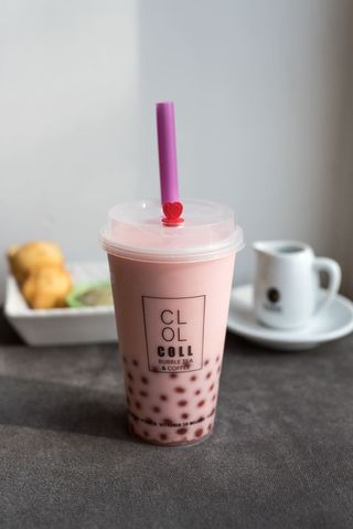 Strawberry - milk tea