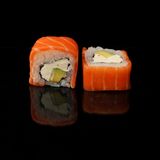 Roll Philadelphia cu avocado