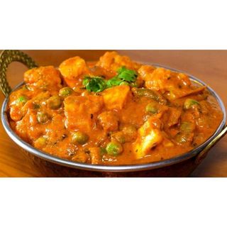 Mixed veg curry + rice + naan + soda