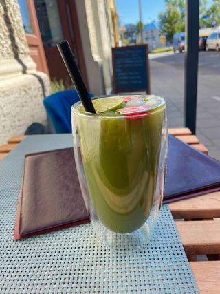 Matcha na lemoniadzie