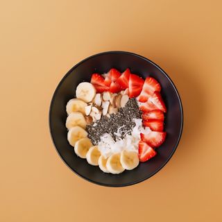 Yogurt & Fruits Bowl