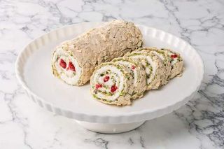 Рулет фисташковый