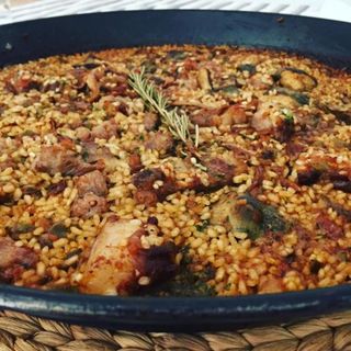 Arroz de costilla ibérica (2 raciones)