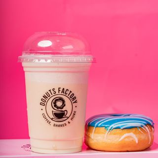Combo: 1 Milkshake + 1 Donut