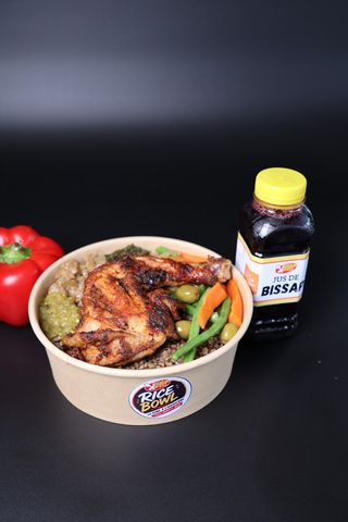 Combo Riz Noire Au 1/4 De Poulet Braisé Et Jus