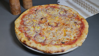 Pizza Tonno Ø32cm