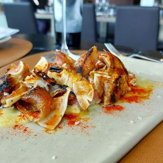 OREJA A LA PARRILA PURÉ PATATA