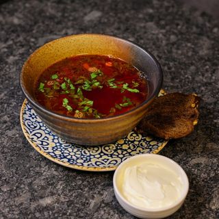 ბორში საქონლის ხორცით