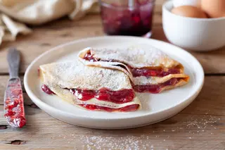 Crêpe con marmellata di fragole