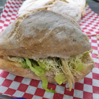 Bocadillo De Pollo