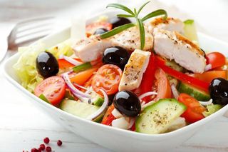 Insalata di pollo greca