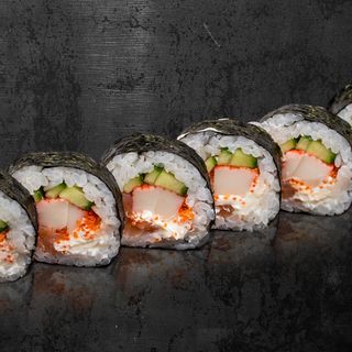 Футомаки пушена сьомга (6бр 160г)