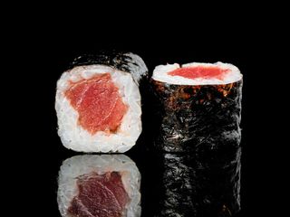 151 Maki atún (4 uds.)