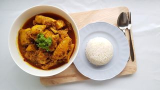 Soupe De Poulet De Chair + Accompagnement