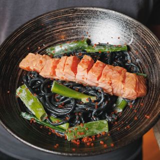 Soba e Salmão